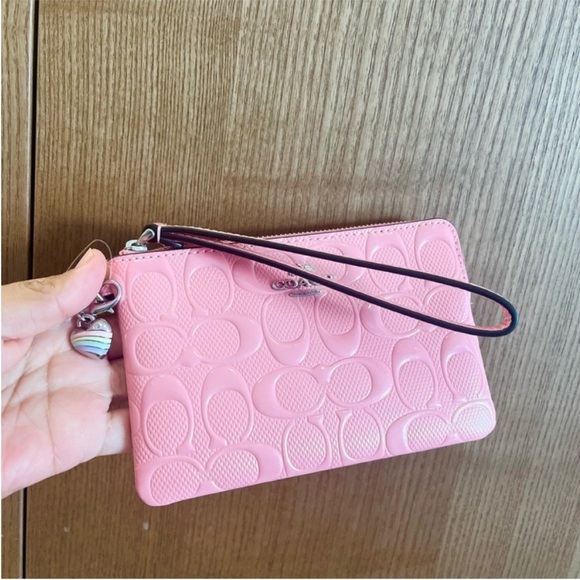 Coach Corner Zip Wristlet In Signature
Leather With Heart Charm - Picture 5 of 6